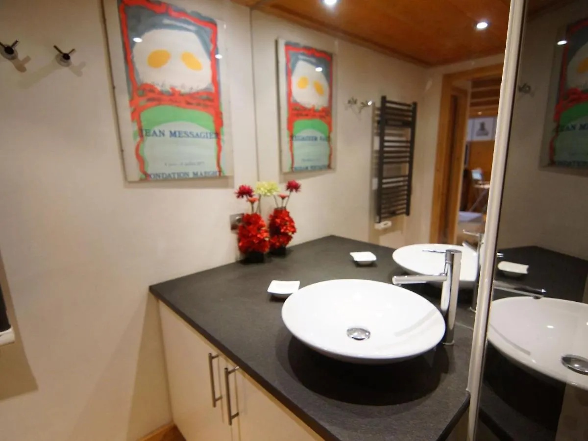 Apartment Les Jardins De L'Astoria By Interhome Chamonix