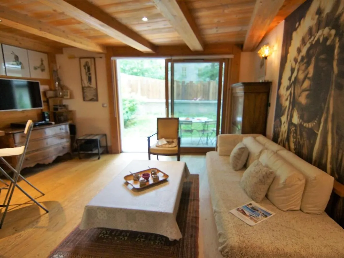 Apartment Les Jardins De L'Astoria By Interhome Chamonix 0*,